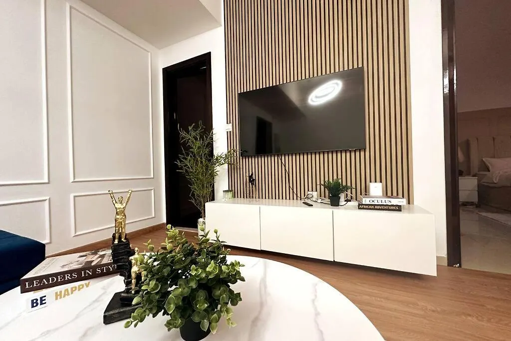 Stunning Newly Furnished Apartment Dubai Marina